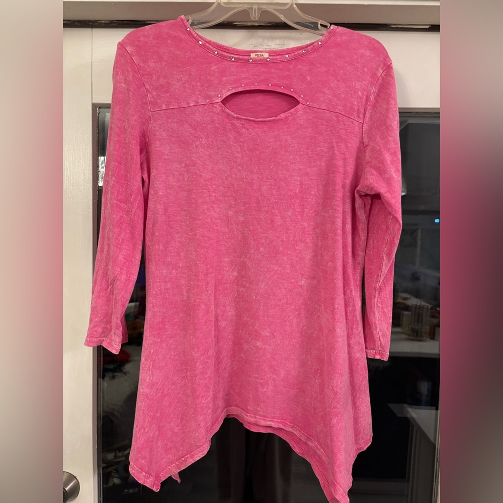 Reba Fuchsia Long Sleeve Top with Cut-Out